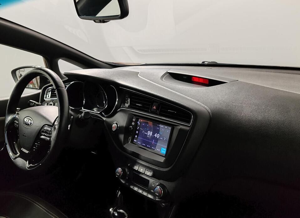 Kia Ceed, II Рестайлинг 1.6 AMT (135 л.с.)
