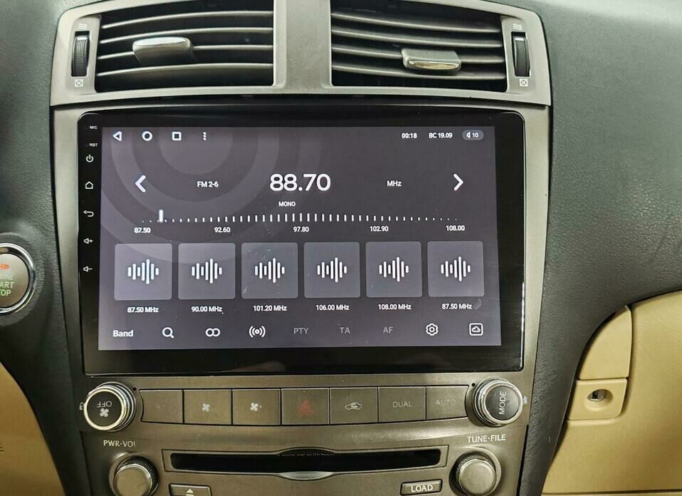 Lexus IS 250 2.5 AT (208 л.с.)
