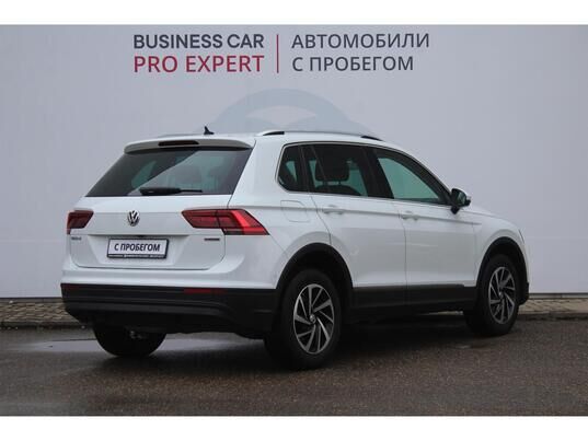 Volkswagen Tiguan, 2018&nbsp;г., 104&nbsp;843&nbsp;км