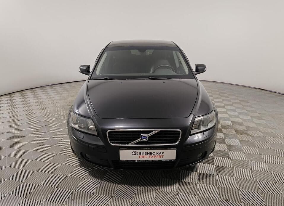 Volvo S40 1.6 MT (100 л.с.)