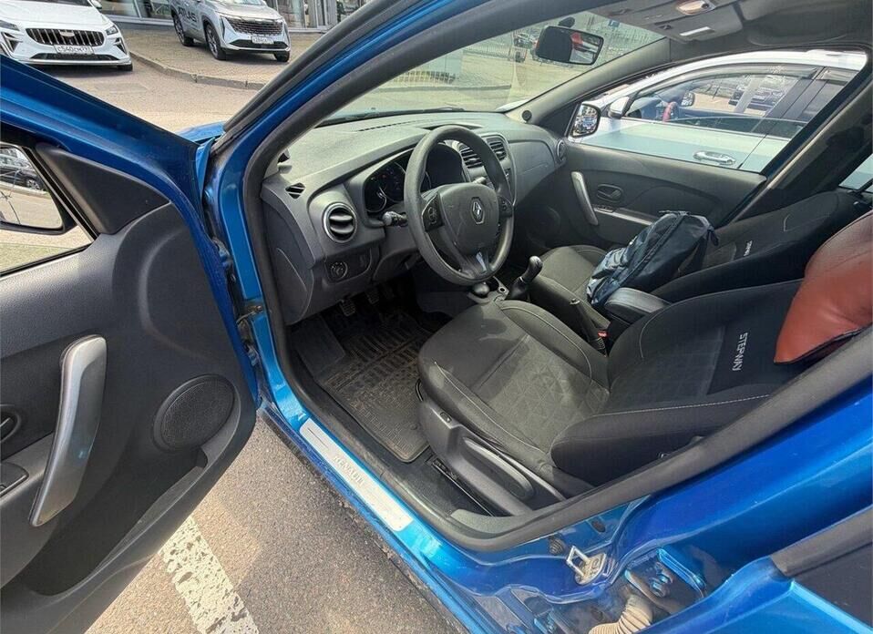 Renault Sandero, II 1.6 MT (82 л.с.)