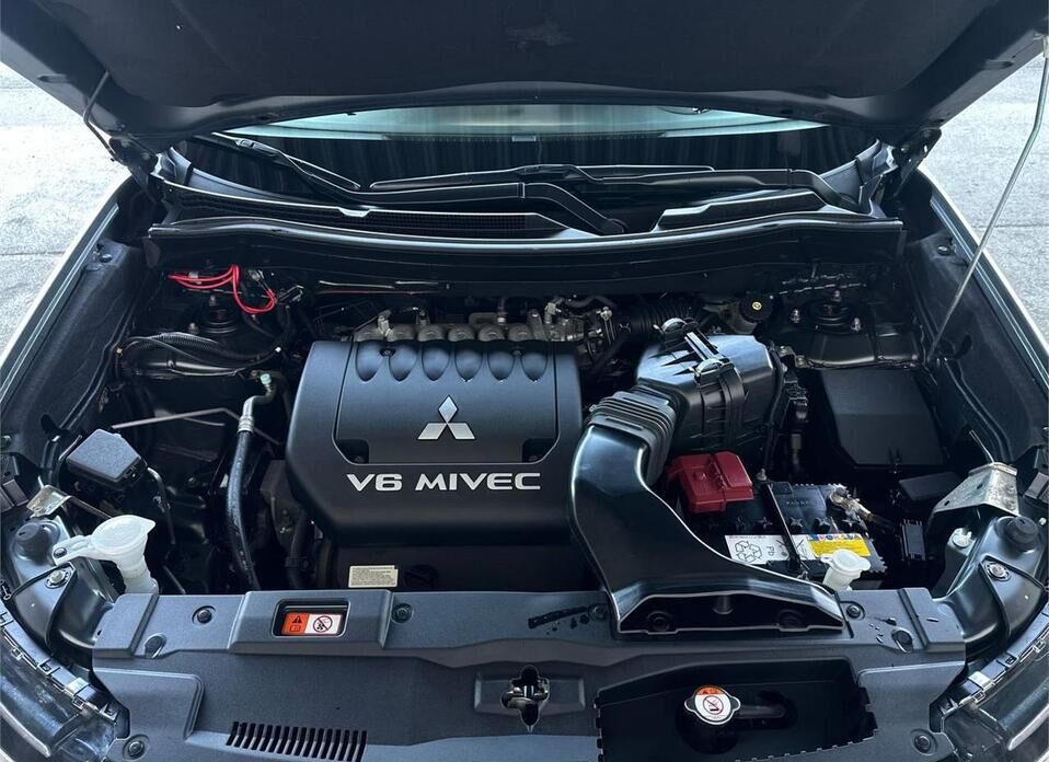 Mitsubishi Outlander 3.0 AT (227 л.с.) 4WD