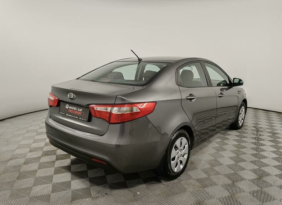 Kia Rio 5-speed 1.6 MT (123 л.с.)