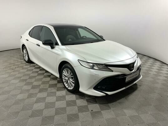 Toyota Camry, 2019 г., 212 407 км