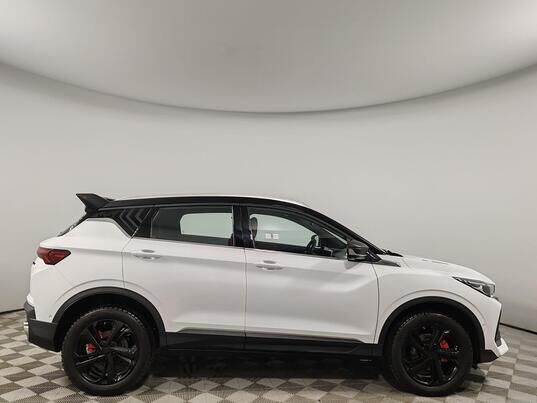 Geely Coolray, 2024&nbsp;г., 27&nbsp;659&nbsp;км