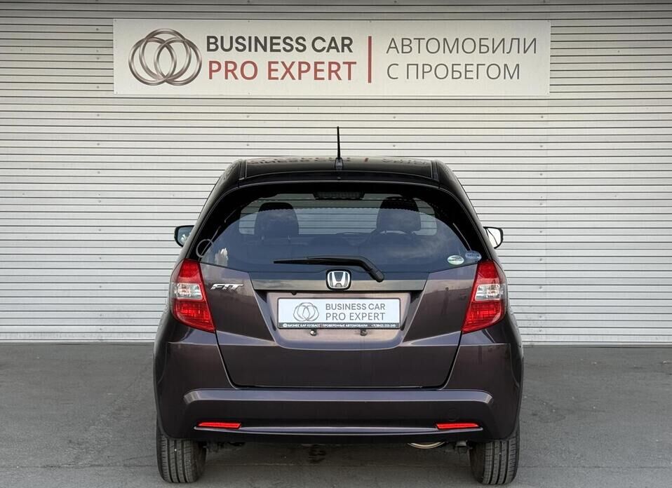 Honda Fit, II 1.3 CVT (99 л.с.)