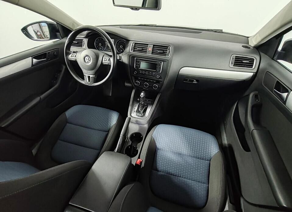 Volkswagen Jetta, VI 1.4 AMT (122 л.с.)