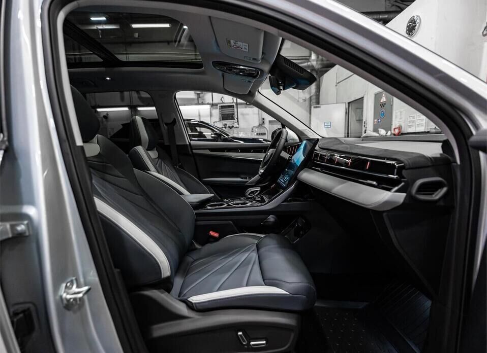 Geely Atlas, II 1.5 AMT (147 л.с.)