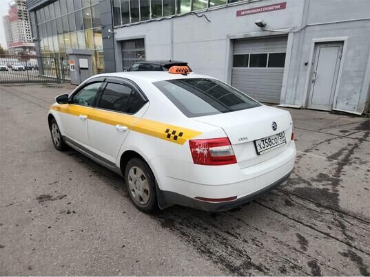 Skoda Octavia, III (A7) Рестайлинг, 2018 г., 432 201 км