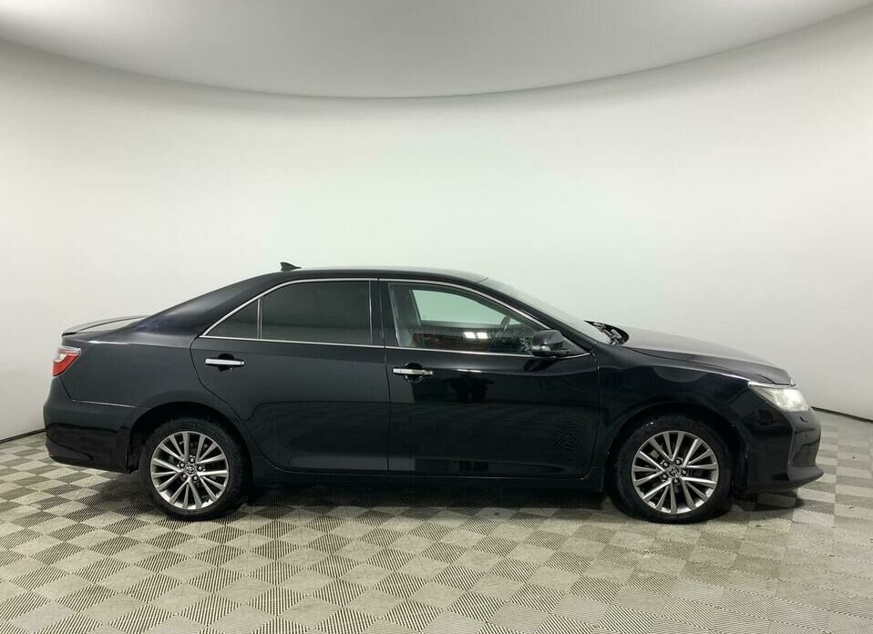 Toyota Camry 3.5 AT (249 л.с.)