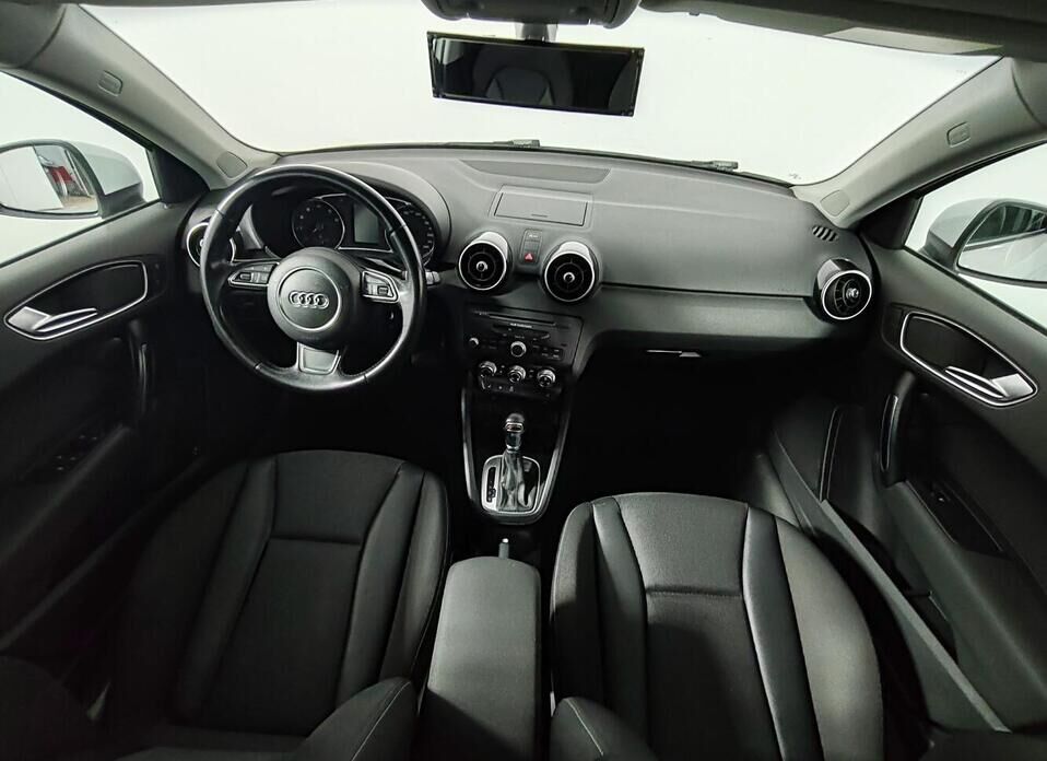 Audi A1, I (8X) 1.4 AMT (122 л.с.)