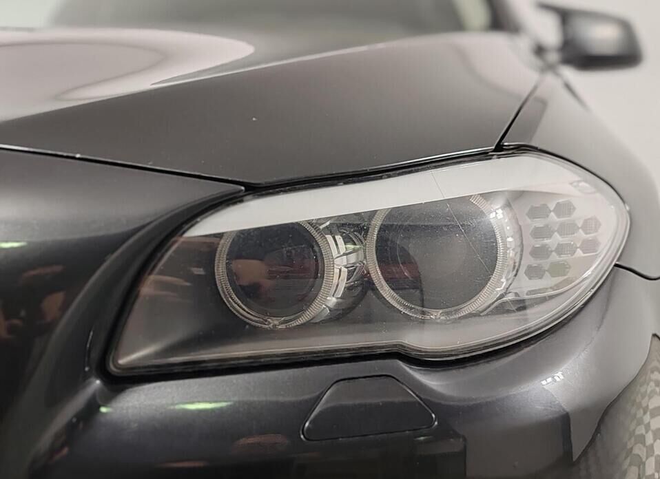 BMW 5 серии 528i 3.0 AT (258 л.с.) 4WD