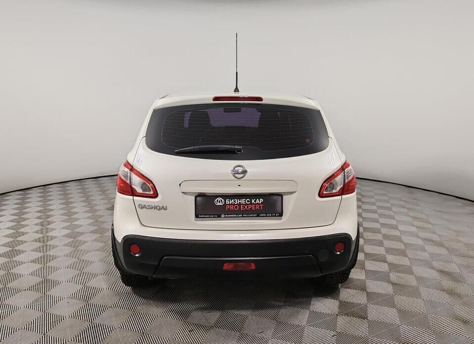 Nissan Qashqai, I Рестайлинг 2.0 CVT (141 л.с.) 4WD