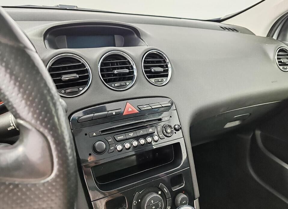 Peugeot 308, I Рестайлинг 1.6 AT (120 л.с.)