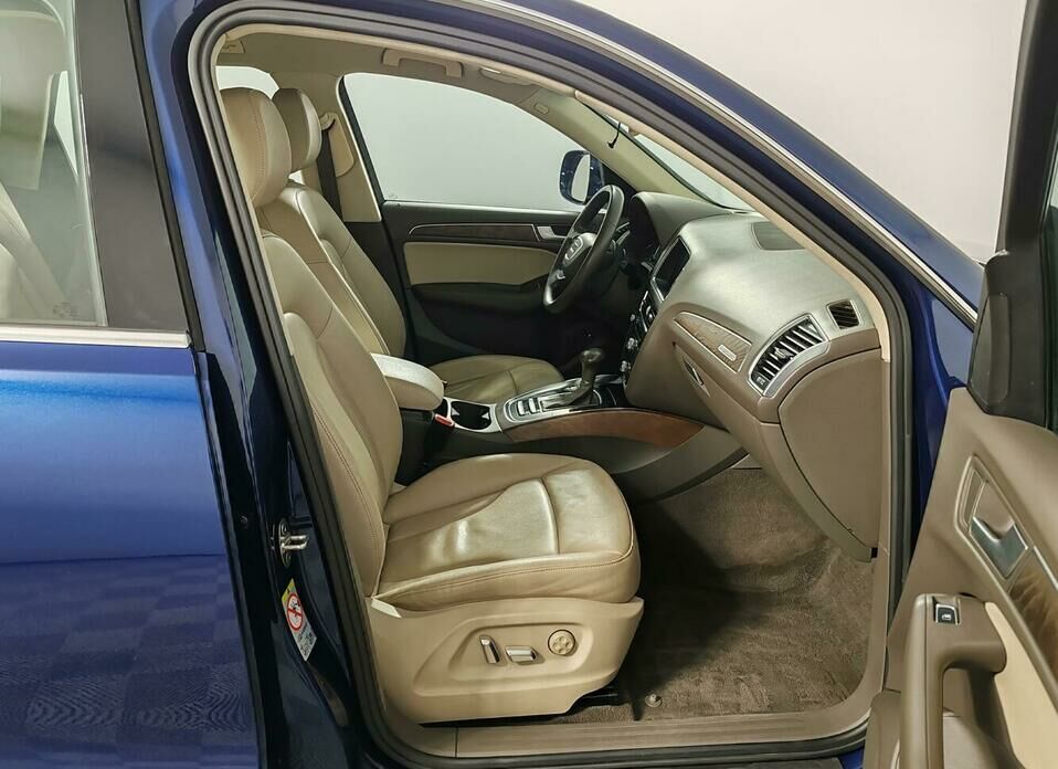 Audi Q5 2.0 AT (225 л.с.) 4WD