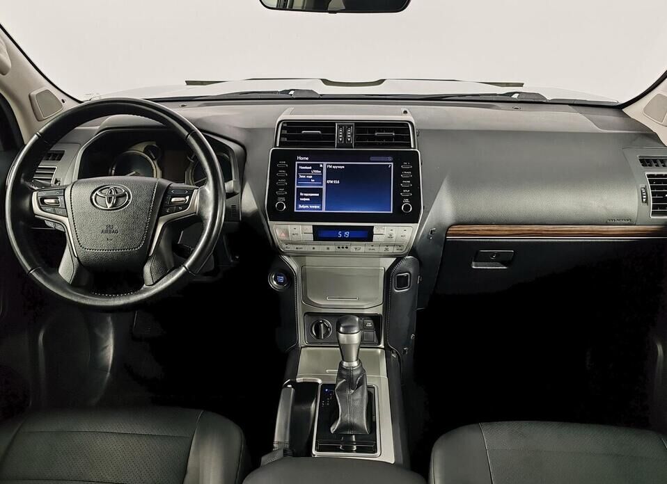 Toyota Land Cruiser Prado 2.8d AT (200 л.с.) 4WD