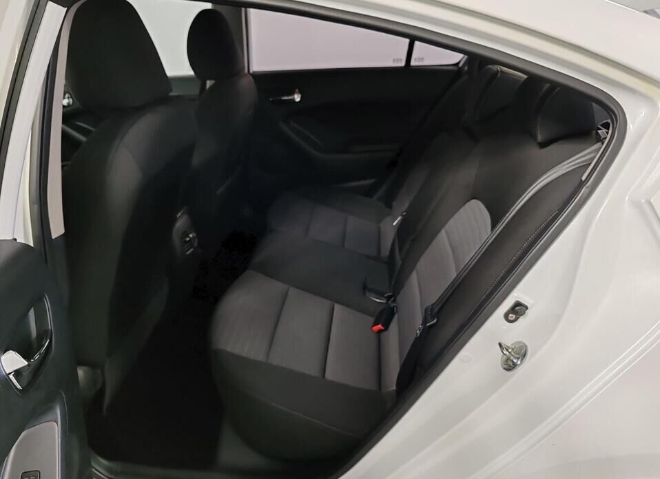 Kia Cerato 1.6 AT (130 л.с.)