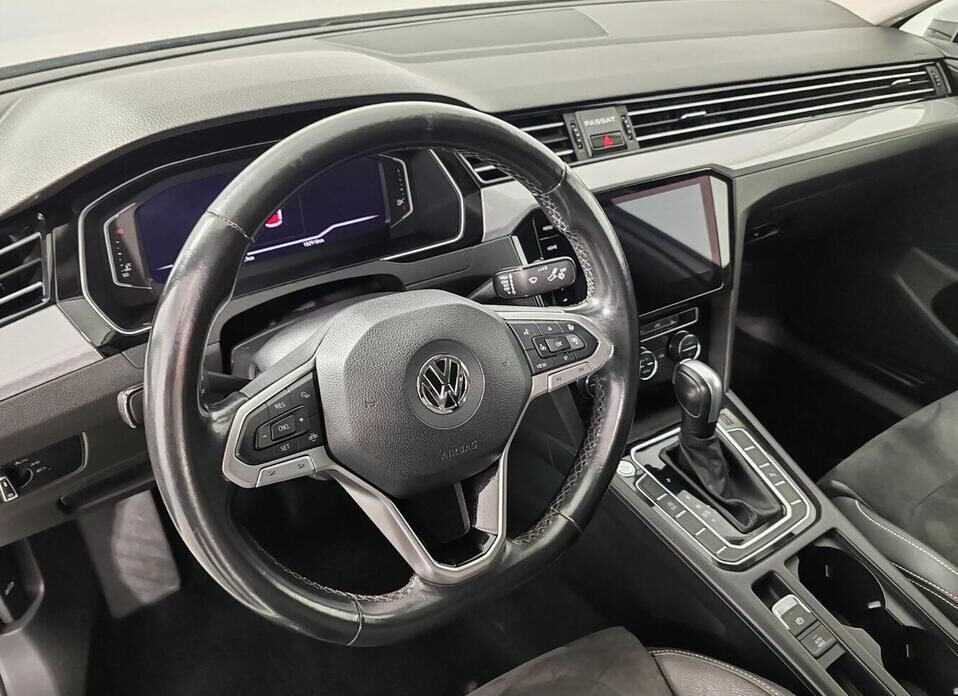 Volkswagen Passat, B8 Рестайлинг 1.4 AMT (150 л.с.)