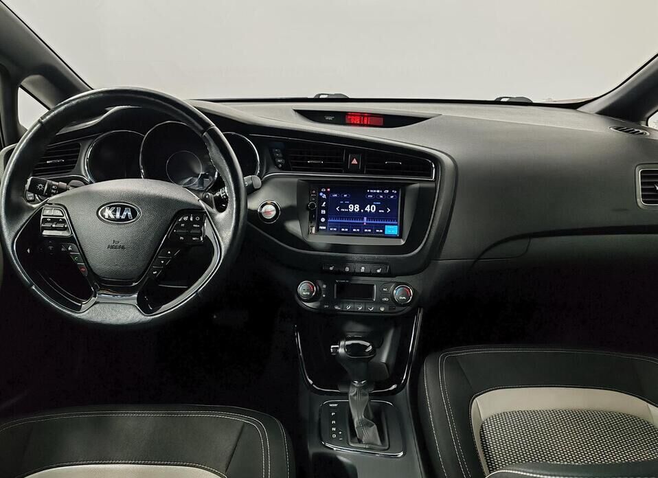 Kia Ceed, II Рестайлинг 1.6 AMT (135 л.с.)