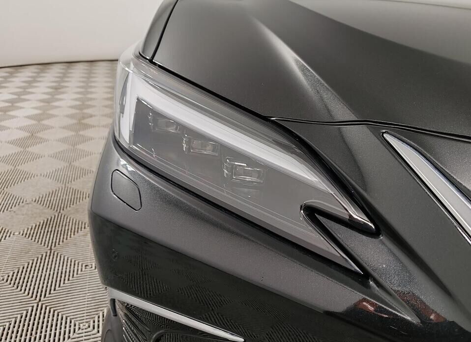 Lexus ES, VII Рестайлинг 2 200 2.0 CVT (173 л.с.)