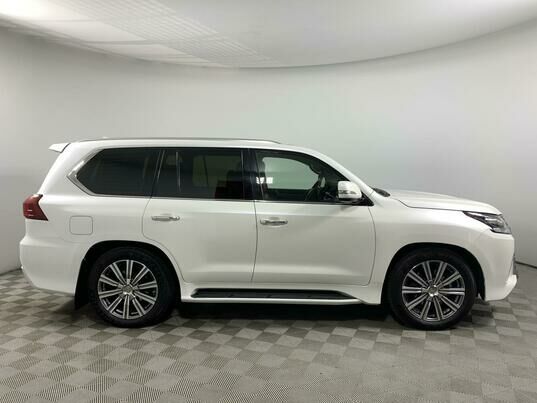 Lexus LX, 2017 г., 212 018 км