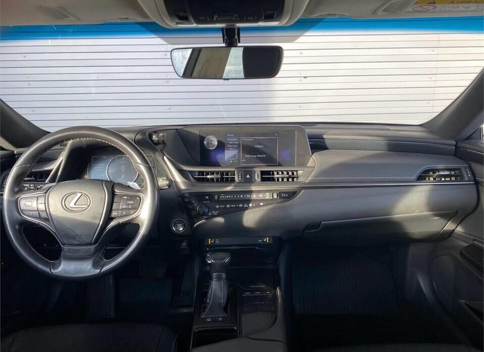 Lexus ES, VII 250 2.5 AT (200 л.с.)