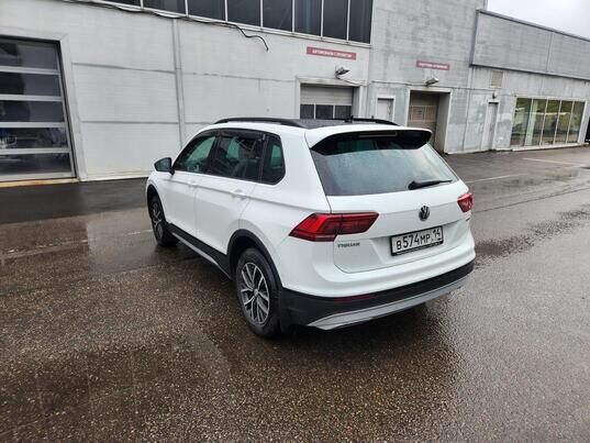 Volkswagen Tiguan, II, 2020 г., 121 855 км