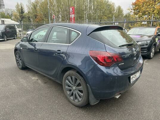 Opel Astra, 2010 г., 98 467 км