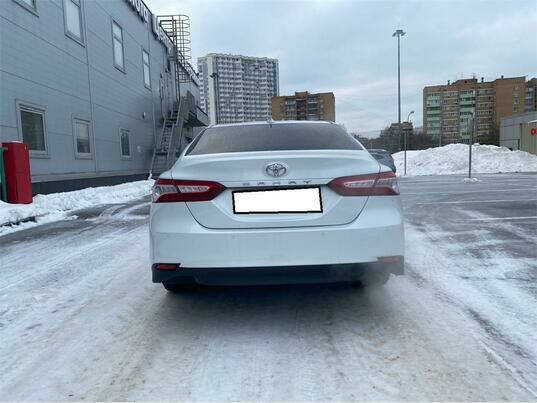 Toyota Camry, 2022 г., 52 170 км