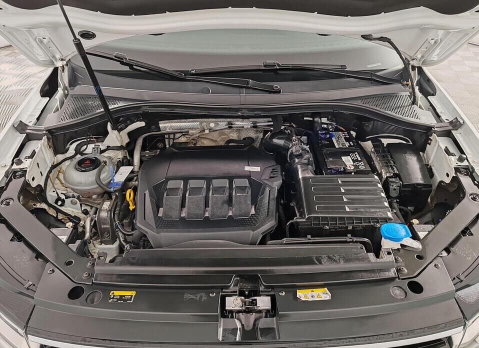 Volkswagen Tiguan, II Рестайлинг 2.0 AMT (180 л.с.) 4WD