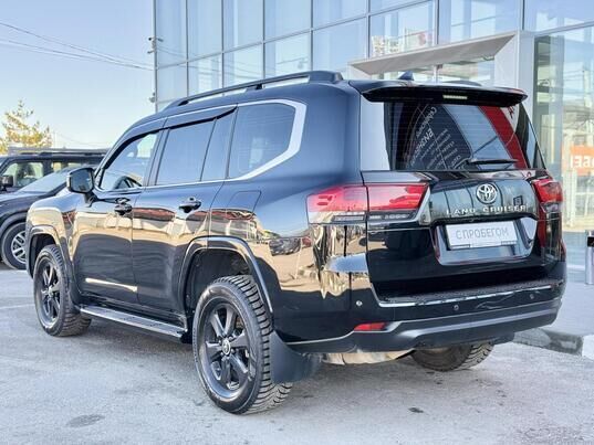 Toyota Land Cruiser, 2022&nbsp;г., 21&nbsp;228&nbsp;км