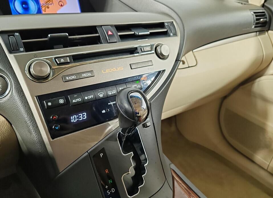 Lexus RX, III Рестайлинг 270 2.7 AT (188 л.с.)