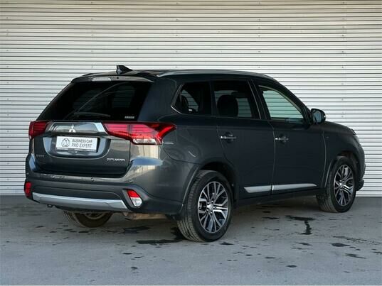 Mitsubishi Outlander, 2018 г., 101 970 км