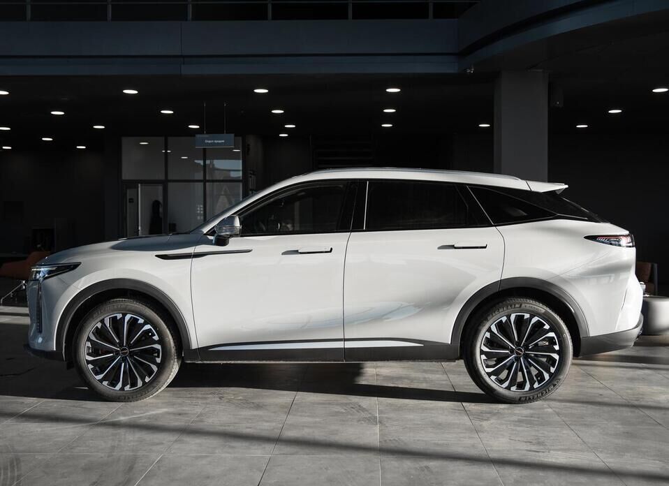 EXEED RX 2.0 AT (249 л.с.) 4WD