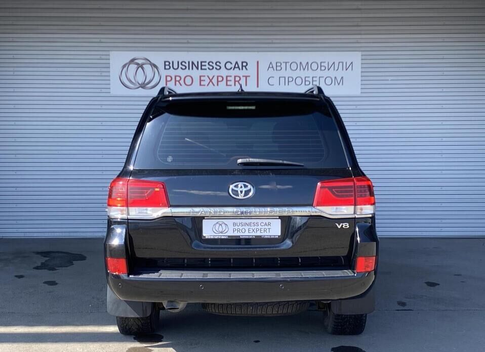 Toyota Land Cruiser, 200 Series Рестайлинг 2 4.5d AT (249 л.с.) 4WD