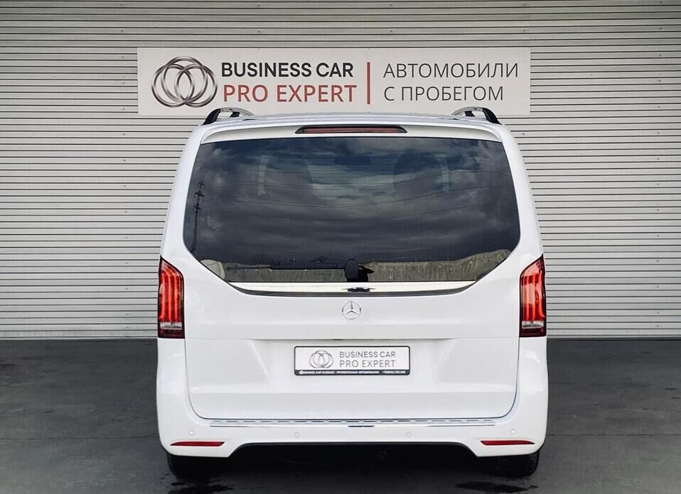 Mercedes-Benz V-Класс, III (W447) Рестайлинг 300 d длинный 2.0d AT (239 л.с.) 4WD