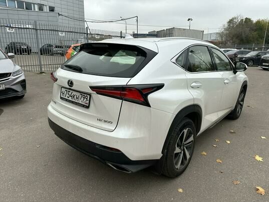 Lexus NX, 2018 г., 111 806 км