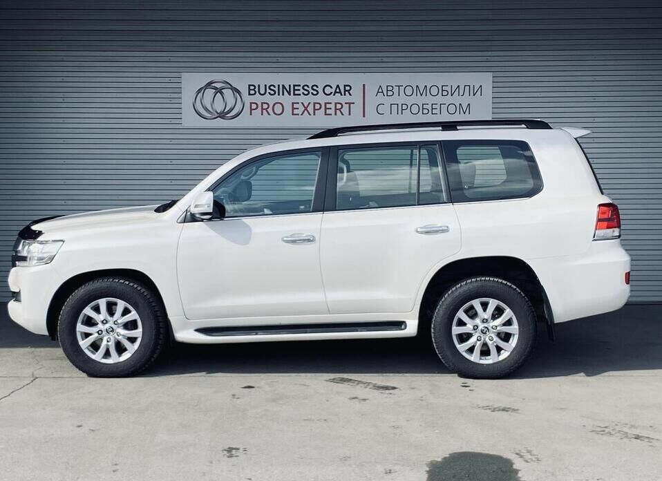 Toyota Land Cruiser, 200 Series Рестайлинг 2 4.5d AT (249 л.с.) 4WD