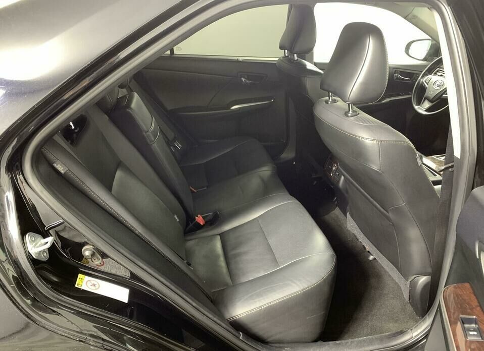 Toyota Camry 3.5 AT (249 л.с.)