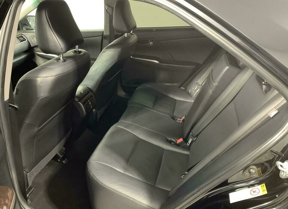 Toyota Camry 3.5 AT (249 л.с.)
