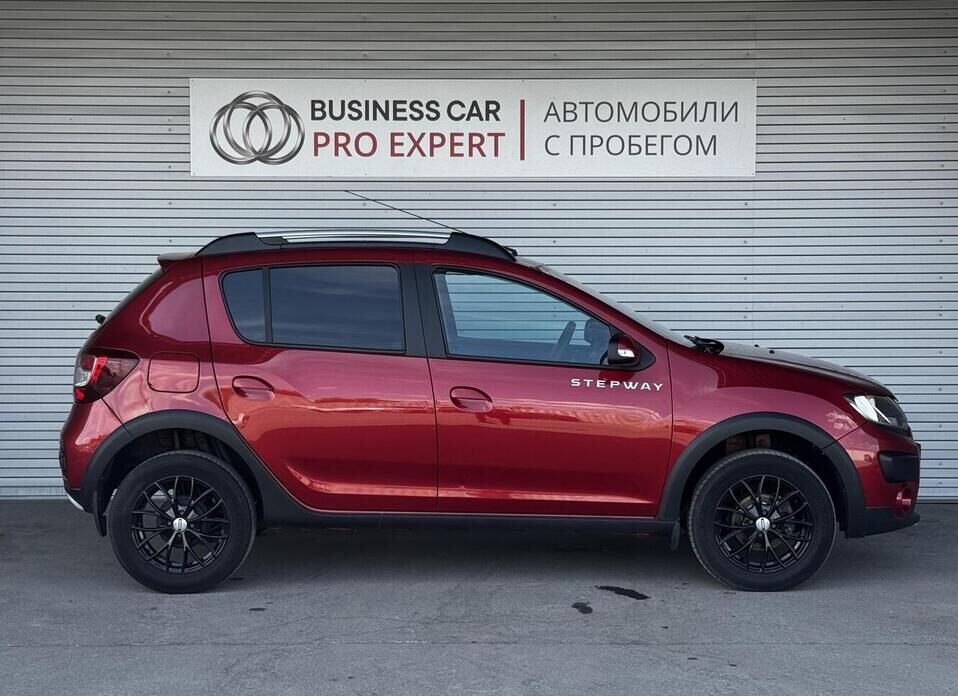 Renault Sandero, II Рестайлинг Stepway 1.6 MT (113 л.с.)