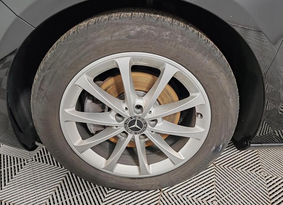 Mercedes-Benz A-Класс, IV (W177) 200 1.3 AMT (150 л.с.)