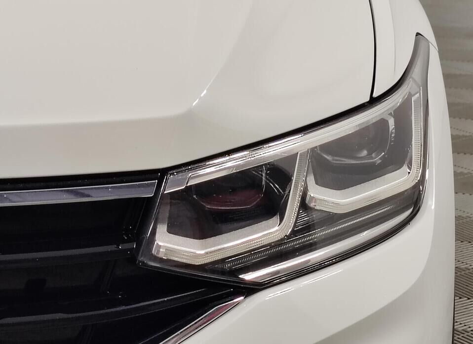 Volkswagen Tiguan, II Рестайлинг 2.0 AMT (180 л.с.) 4WD