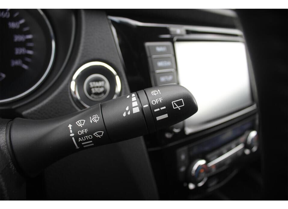 Nissan Qashqai, II Рестайлинг 2.0 CVT (144 л.с.)