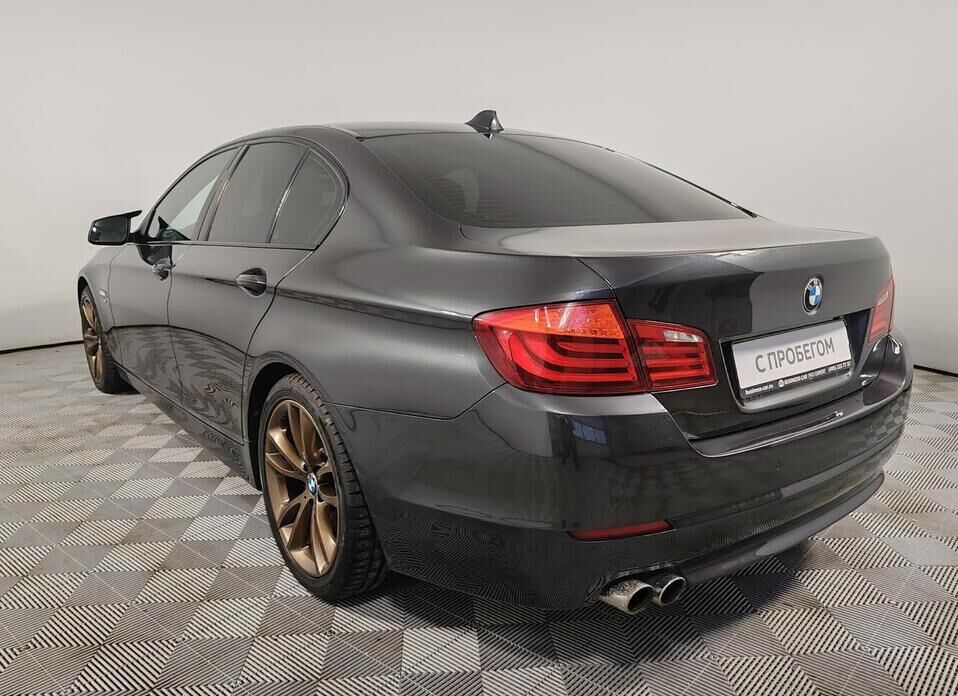 BMW 5 серии 528i 3.0 AT (258 л.с.) 4WD