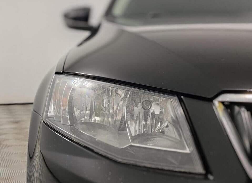 Skoda Octavia, III (A7) 1.6 MT (110 л.с.)