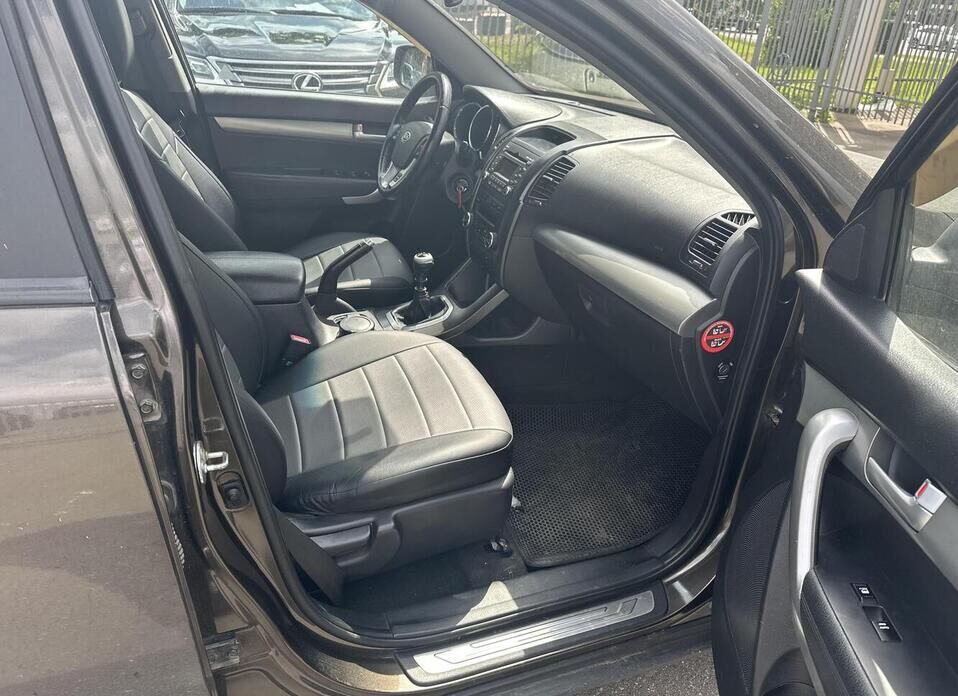 Kia Sorento 2.4 MT (175 л.с.) 4WD
