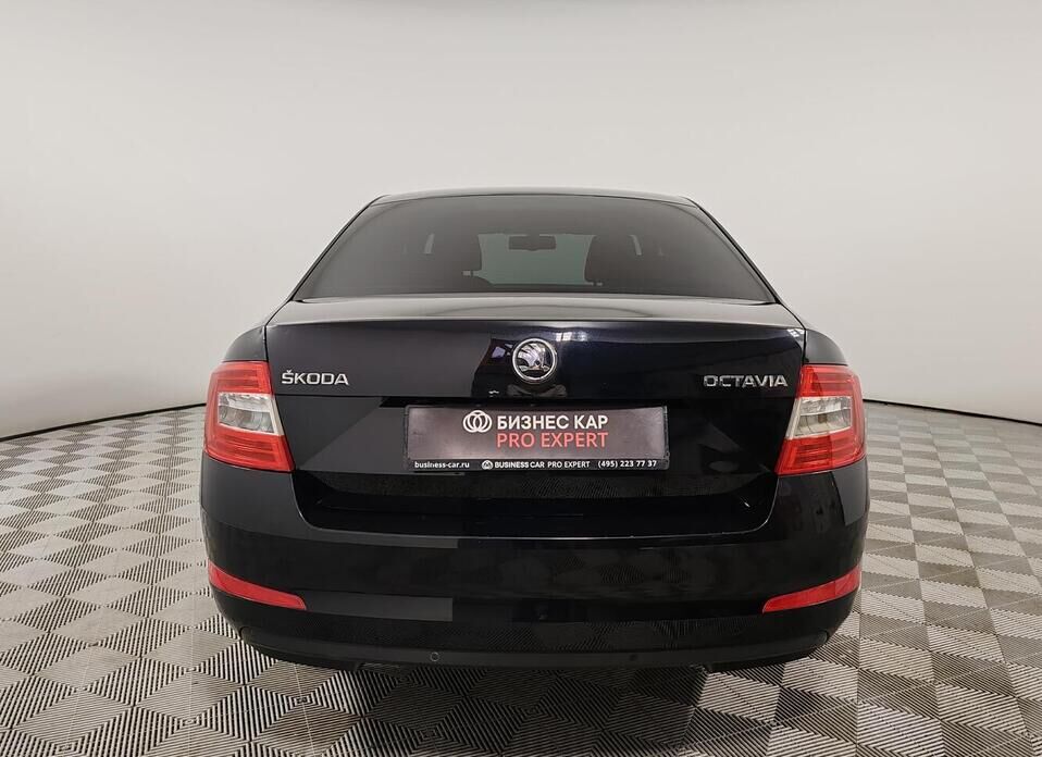 Skoda Octavia, III (A7) 1.6 MT (110 л.с.)