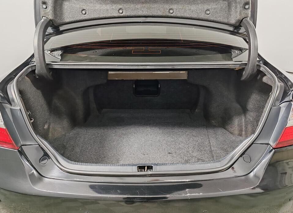 Toyota Camry, VII (XV50) Рестайлинг 2.5 AT (181 л.с.)