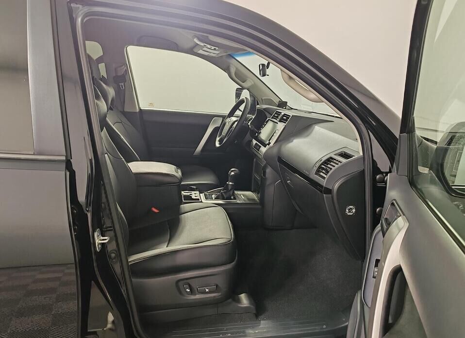 Toyota Land Cruiser Prado, 150 Series Рестайлинг 3 2.7 AT (163 л.с.) 4WD